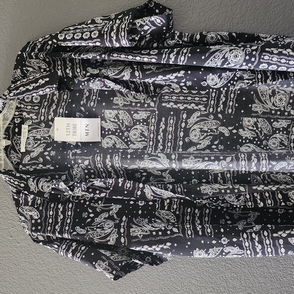 12th Tribe Men's Black and White Paisley Shirt